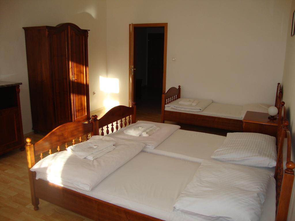 Penzion Aviatik Čáslav Zimmer foto